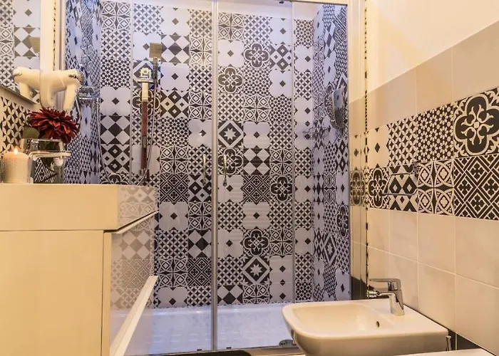 4 Star Boutique בית הארחה